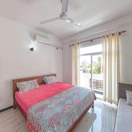 Ocean Breeze Apartment Коломбо Екстериор снимка