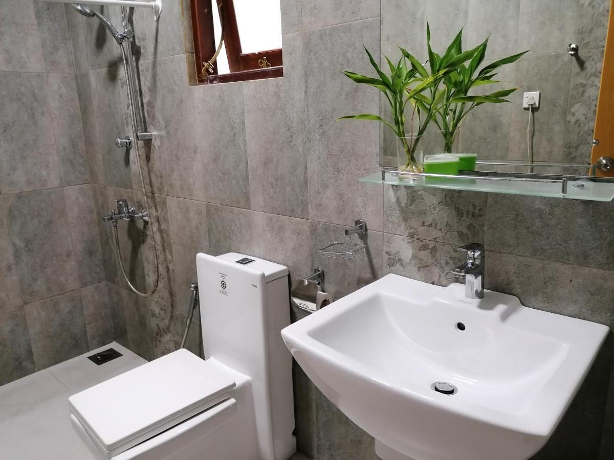 Ocean Breeze Apartment Коломбо Екстериор снимка